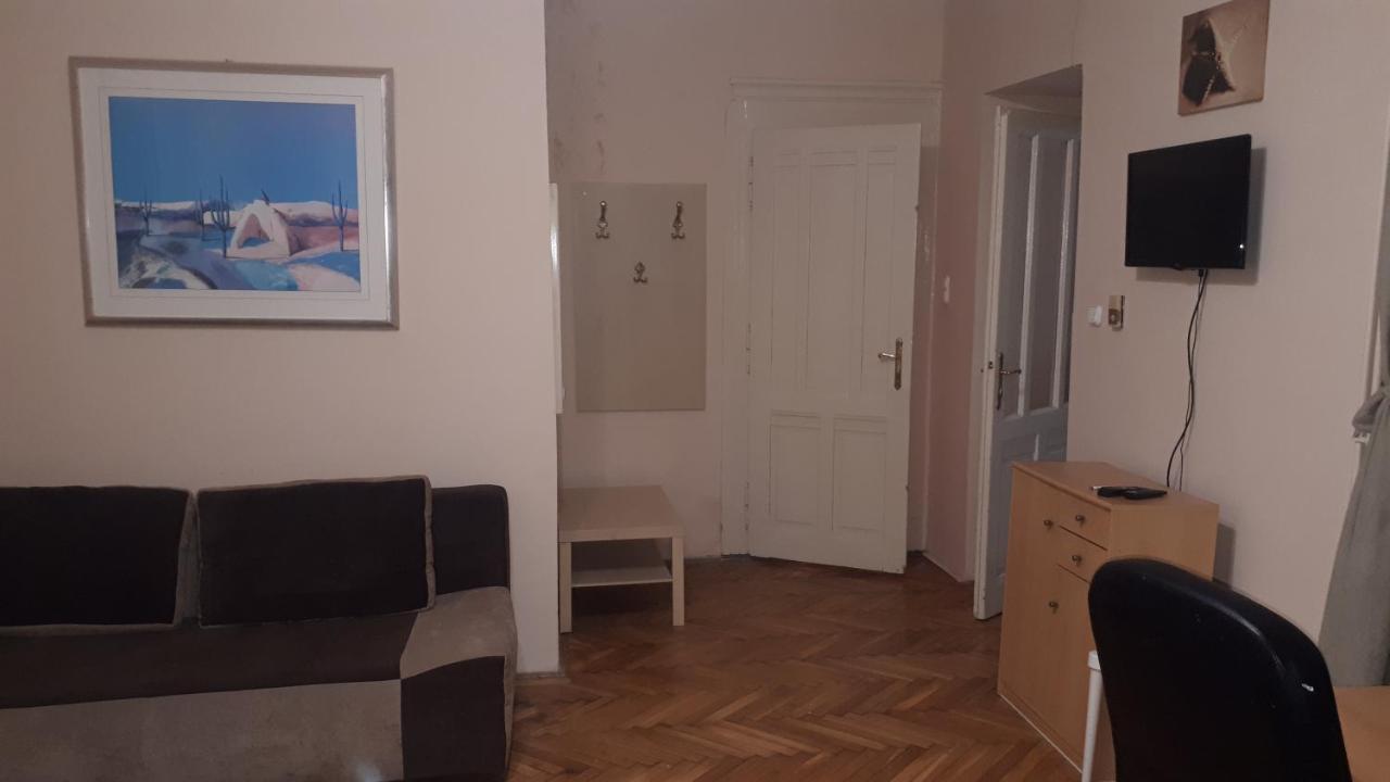 Garibaldi Apartman Appartement