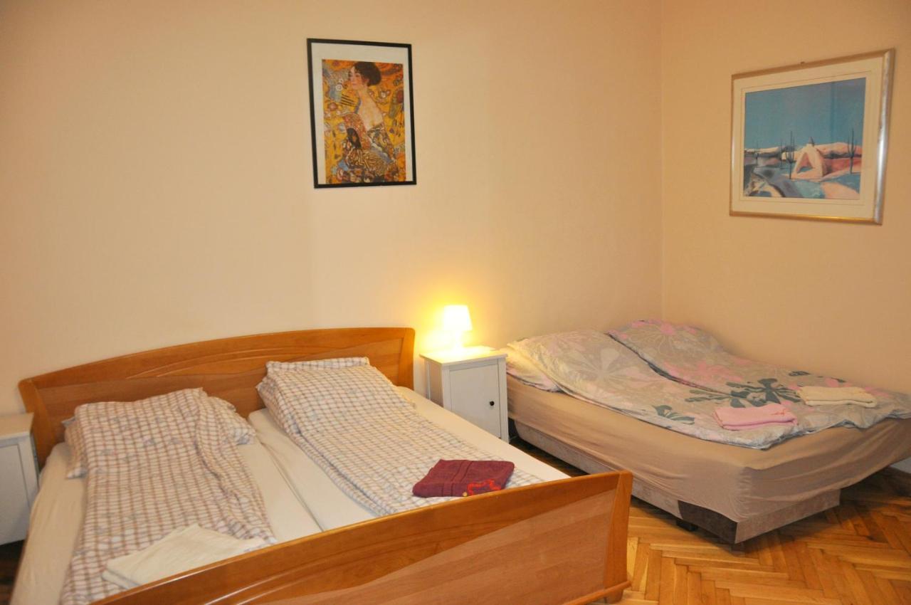 Garibaldi Apartman Appartement *